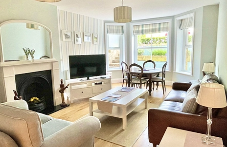 Little Grosvenor - Grosvenor House St Boniface Road, Ventnor, South Wight, United Kingdom, PO38