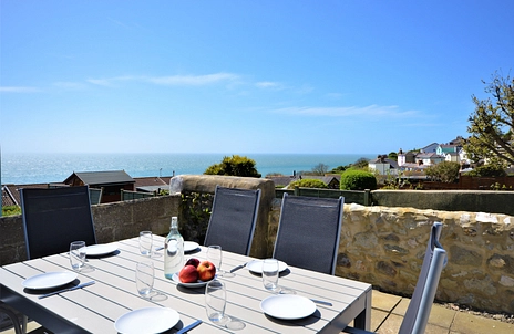 Pebble Cottage - 32 St. Catherine Street, Ventnor, South Wight, United Kingdom, PO38