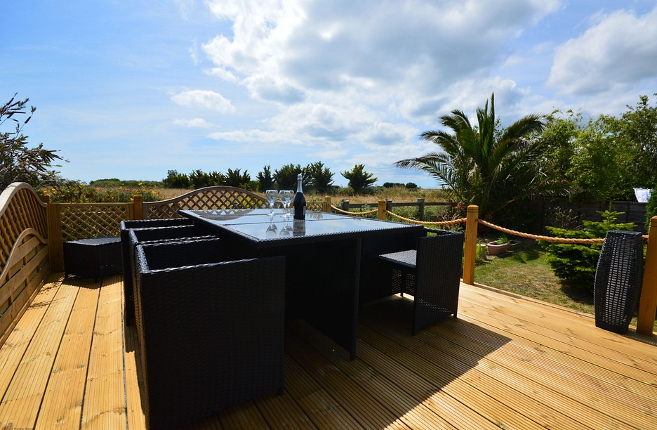 Long Ledge - 128 Howgate Road, Bembridge, East Wight, United Kingdom, PO35