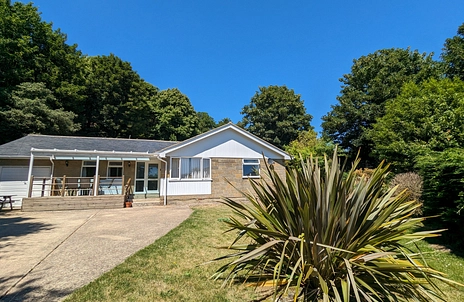 Baltija - 1 Salem Close, St Lawrence, Ventnor, South Wight, United Kingdom, PO38