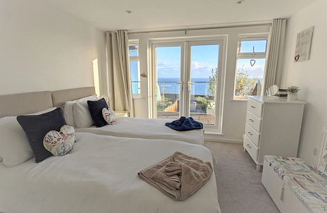 Jan Dee Cottage - 28 St Catherines Street, Ventnor, South Wight, United Kingdom, PO38