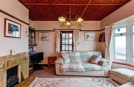 Englefield - 35 Leeson Road, Ventnor, South Wight, United Kingdom, PO38