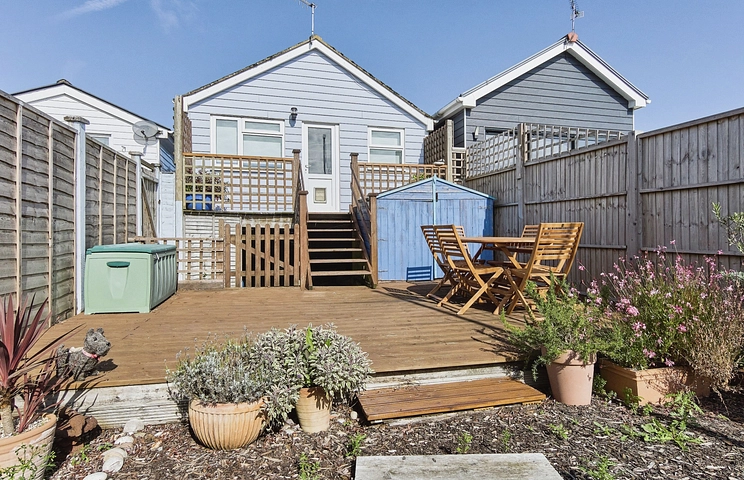 28 Marsh Road - 28 Marsh Road, Gurnard, North Wight, United Kingdom, PO31