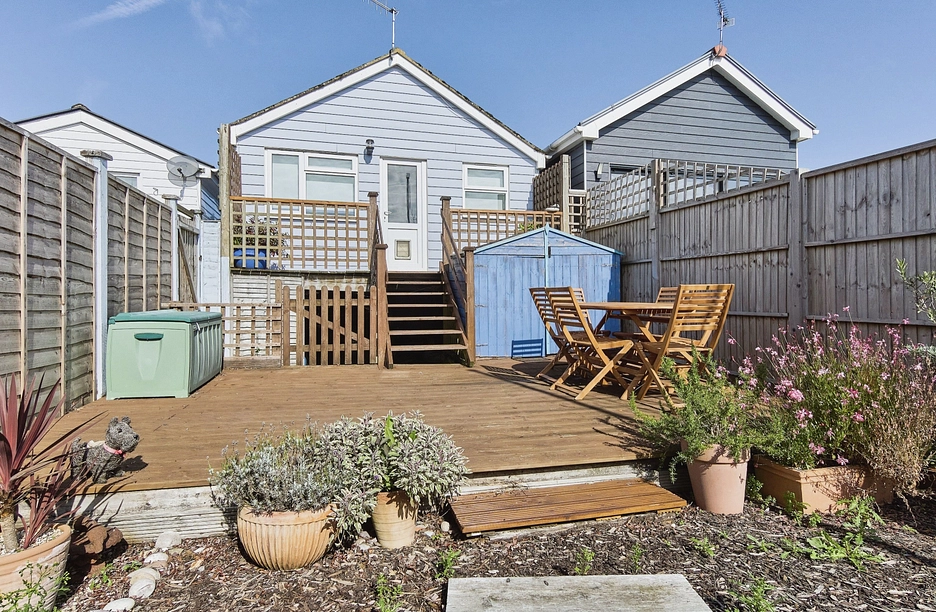 28 Marsh Road - 28 Marsh Road, Gurnard, North Wight, United Kingdom, PO31