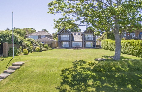 Beach Side - Beach House Lane, Bembridge, East Wight, United Kingdom, PO35