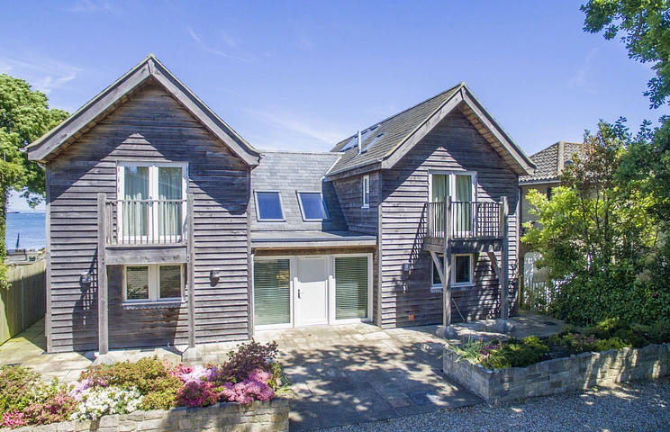 Beach Side - Beach House Lane, Bembridge, East Wight, United Kingdom, PO35