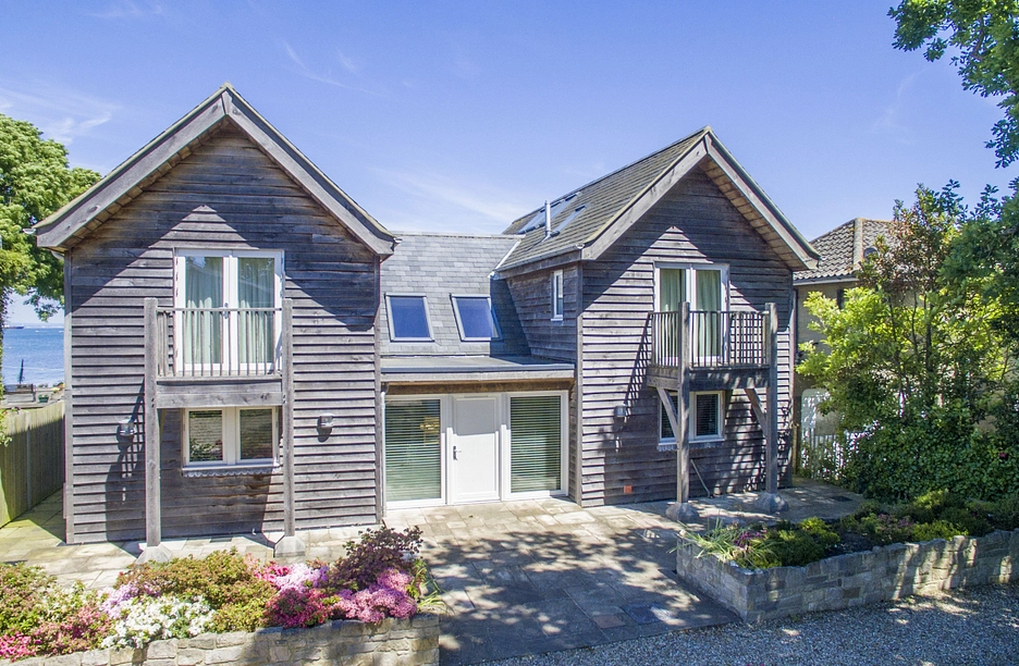 Beach Side - Beach House Lane, Bembridge, East Wight, United Kingdom, PO35